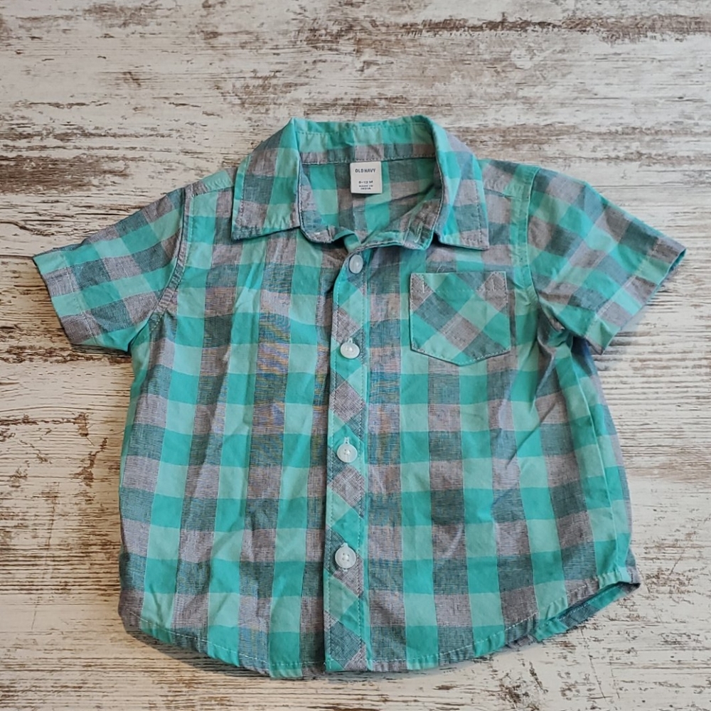 Baby Boys Old navy shirt size 6/12 months
